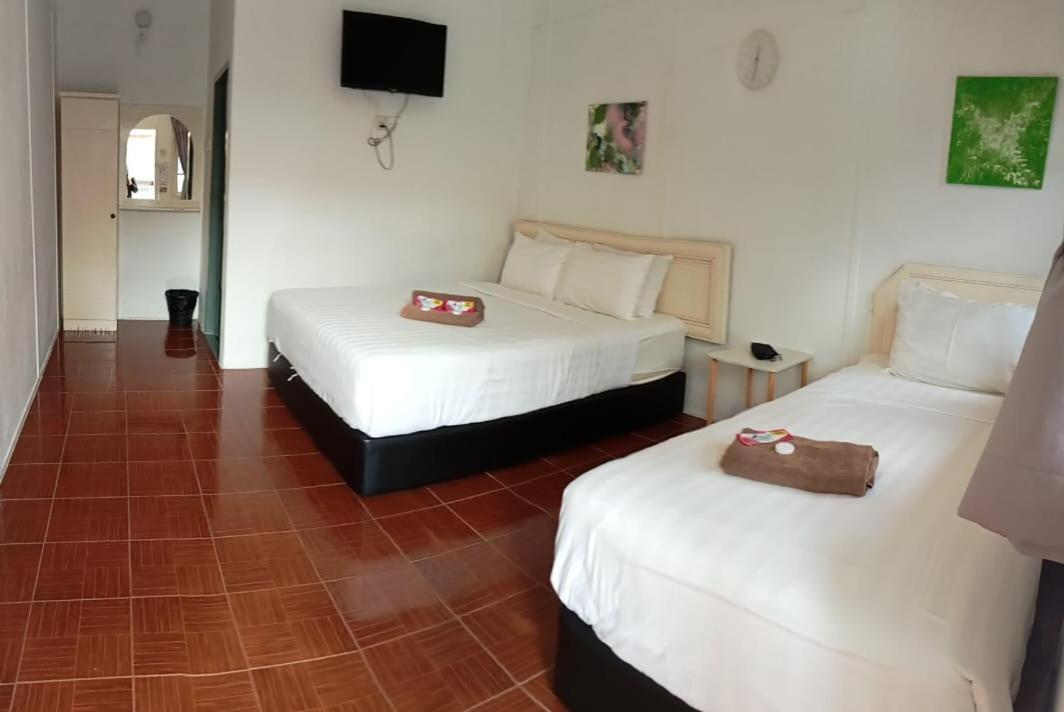 Vagary Pangkor Hotel Pekan Pangkor Buitenkant foto